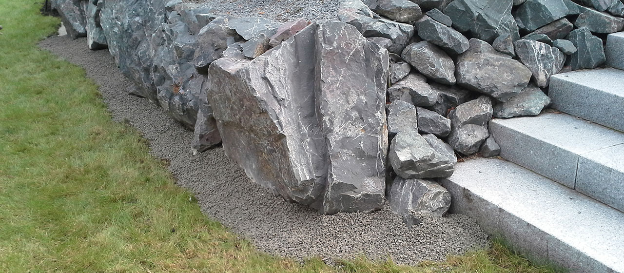 Trockenmauer