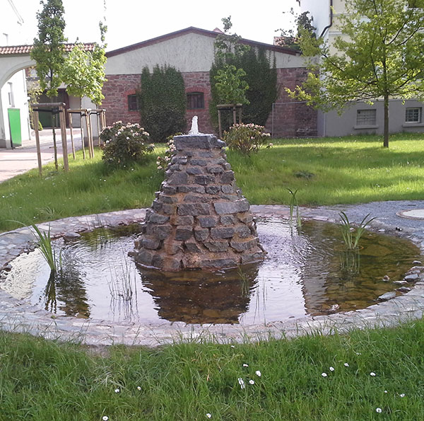 zierbrunnen